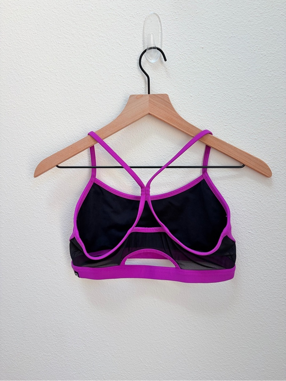 Fabletics Sports Bra Reversible Strappy Breathable Workout Black Purple Size Xs - Picture 4 of 7